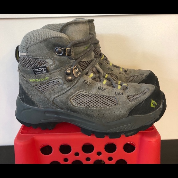 vasque youth hiking boots